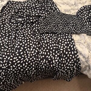 Stylish Black and White Women's Skirt